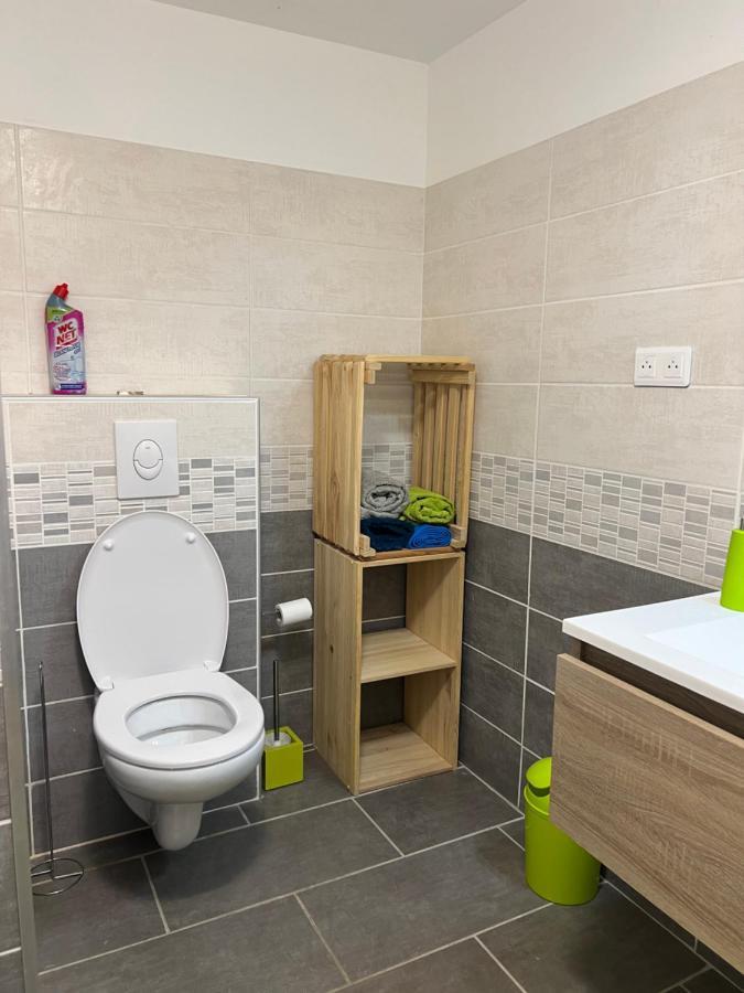 Tres Bel Appartement Bleu Montclar  Eksteriør bilde